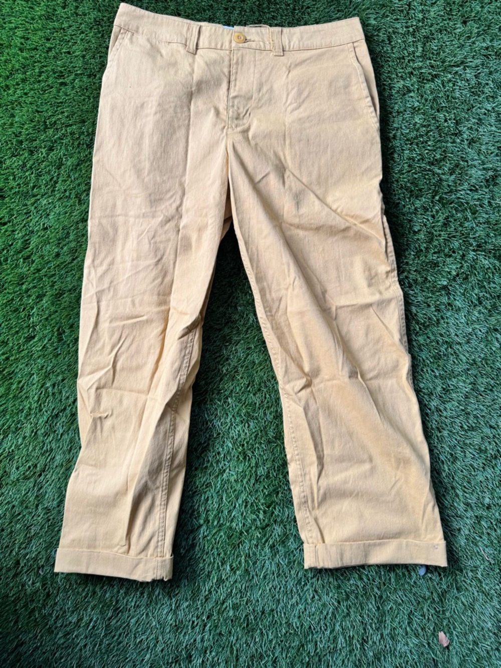 Nike Men's yellow SB Pant